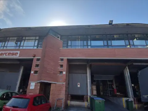 Local comercial en calle de Europa, 5